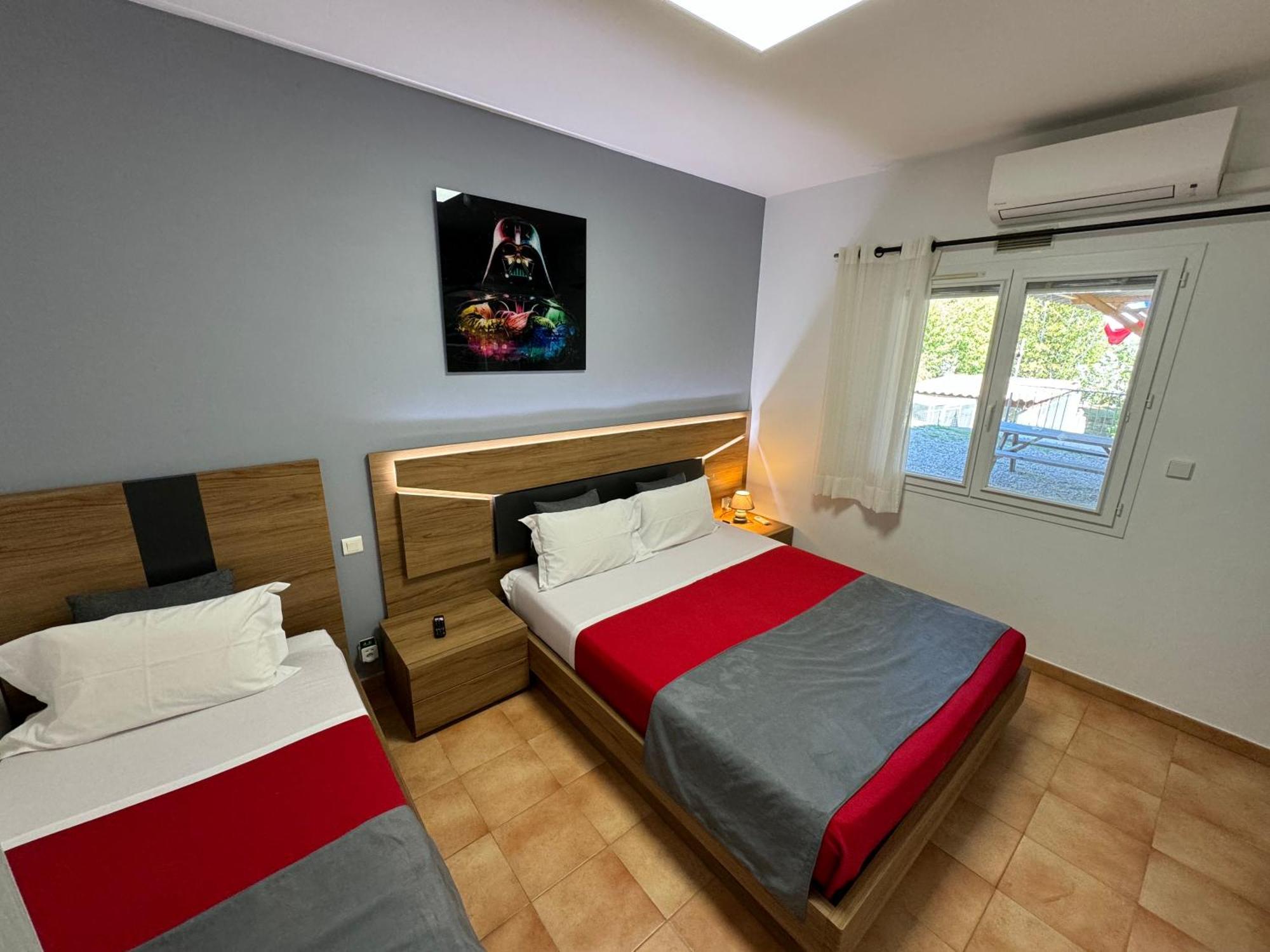 Domaine Maxxim Hotel Clermont-lʼHérault Екстериор снимка